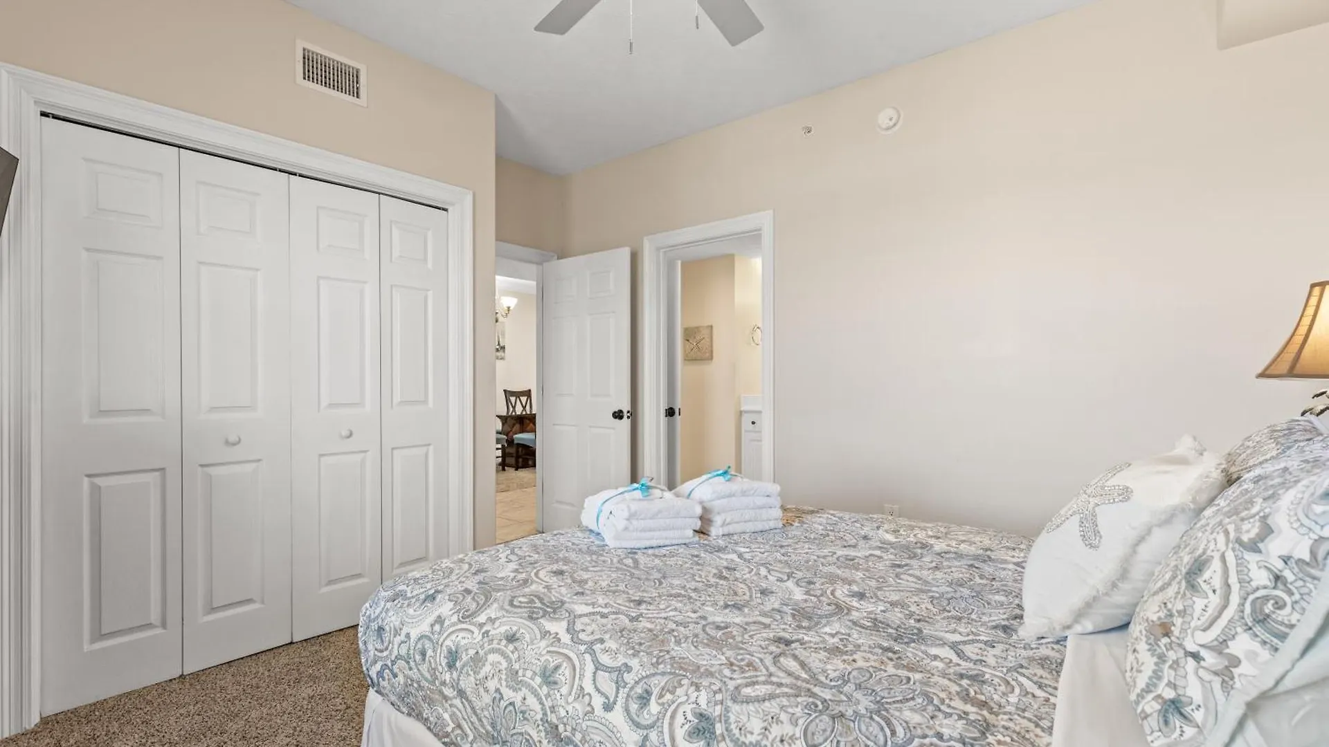 Treasure Island Unit 2011: Sunset Sands, 2 Bed/2 Bath Retreat - Sleeps 8! Panama City Beach Holiday home