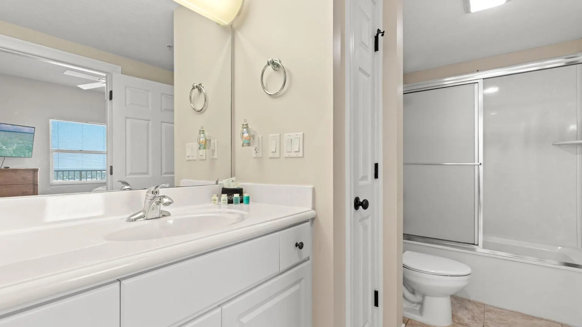 Treasure Island Unit 2011: Sunset Sands, 2 Bed/2 Bath Retreat - Sleeps 8! Panama City Beach 0*,